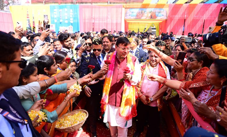 मुख्यमंत्री धामी ने काशीपुर रंगोत्सव होली मिलन समारोह में किया प्रतिभाग